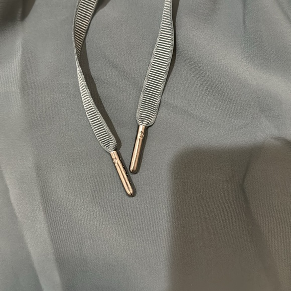 Lululemon on the fly drawstring skirt grey/green size 4 - Picture 8 of 12